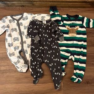 3-6 M onesies set of 3